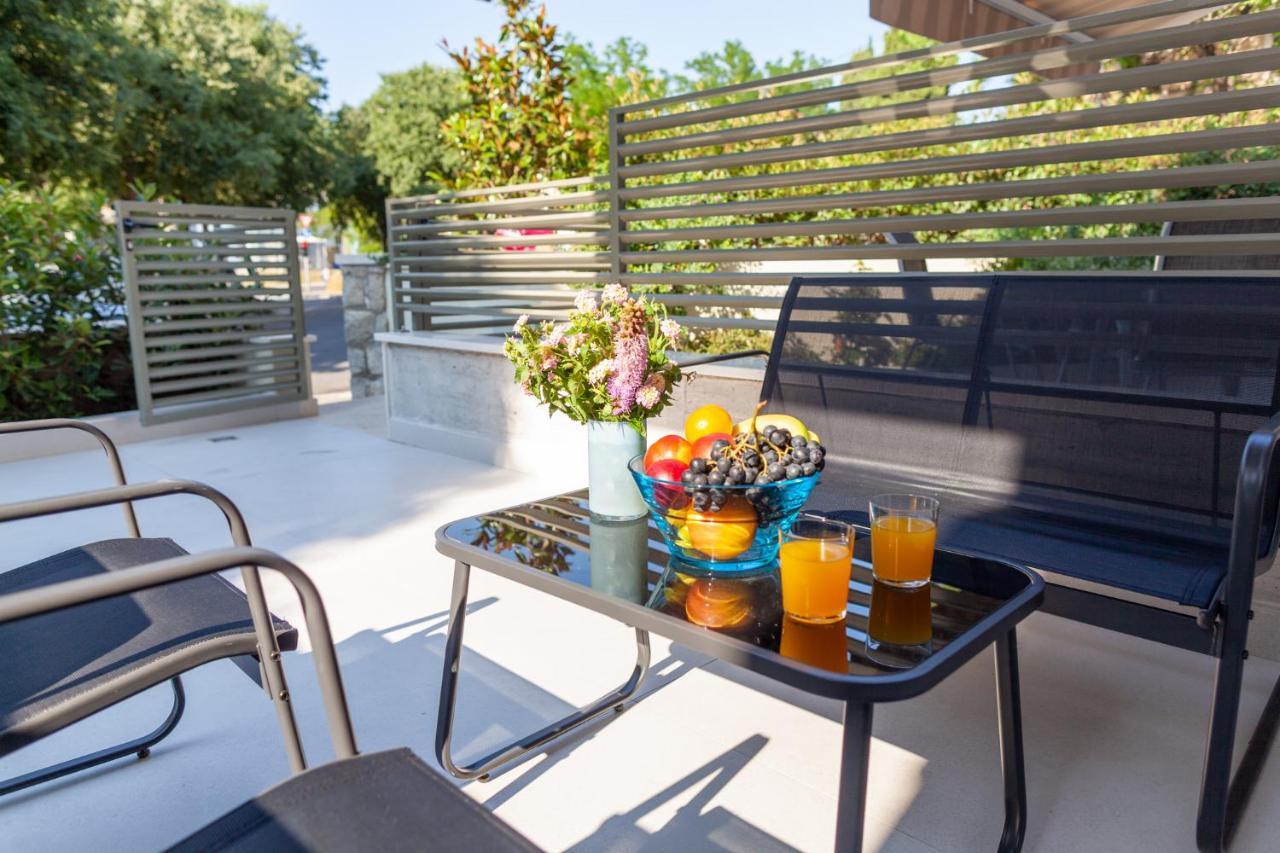Apartments Bilic Сплит Екстериор снимка